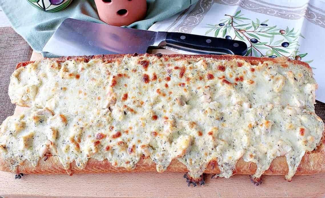 Chicken Alfredo Garlic Bread